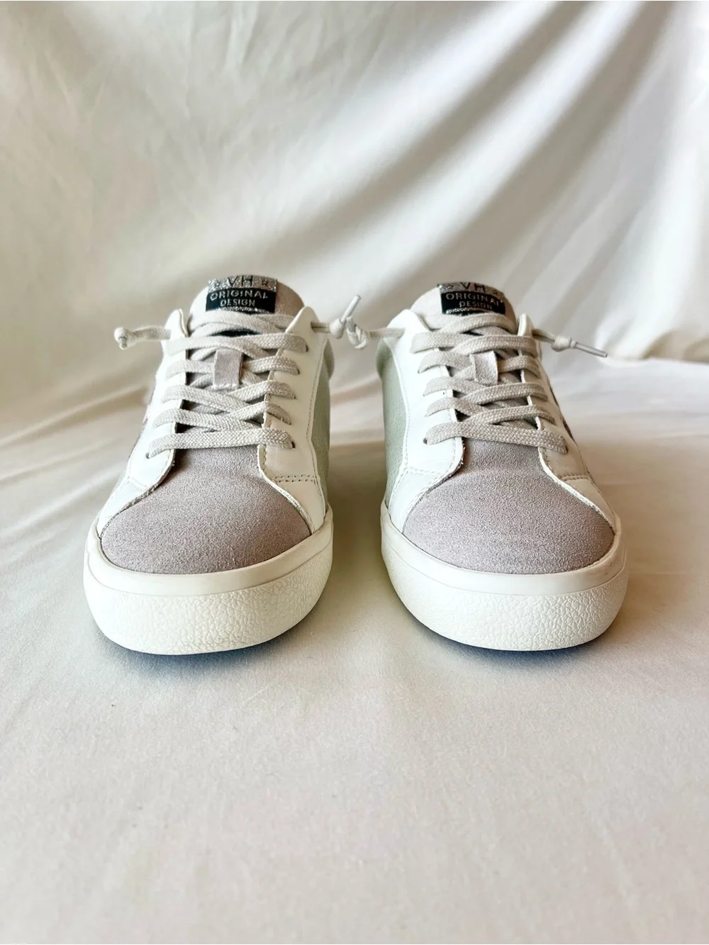 Vintage Havana Flare Star Silver and Cream Low-Top Women’s Sneakers